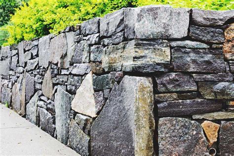 How to Build Stone Wall